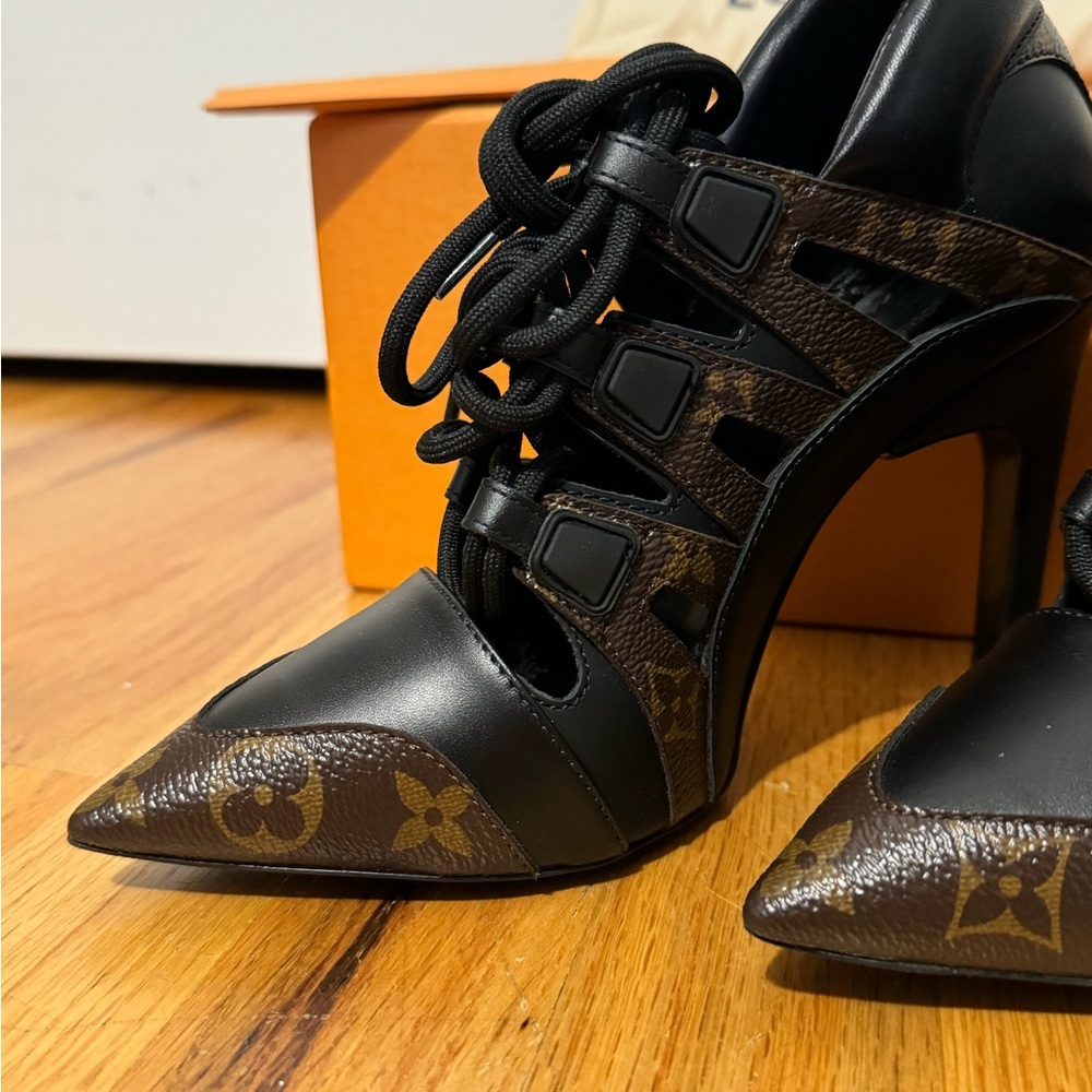 Louis Vuitton Streamline Pump Size 36.5 - Picture 3 of 9